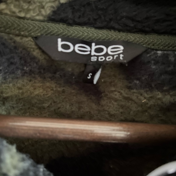 Bebe Sherpa Camo Zip Pullover (S) - Picture 3 of 4
